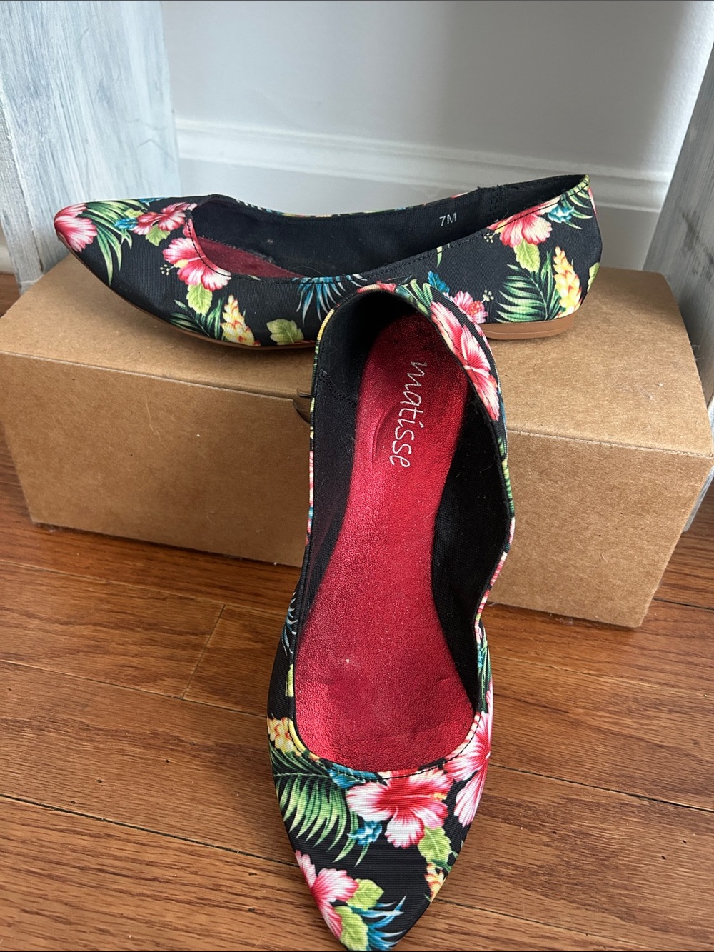 Matisse Black Floral Pointed Toe Flats with Red Insole